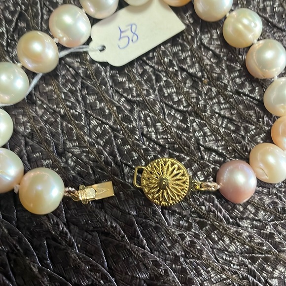Genuine fresh water pearl bracelet - Picture 4 of 5